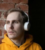 man-10-180x200-c Blog